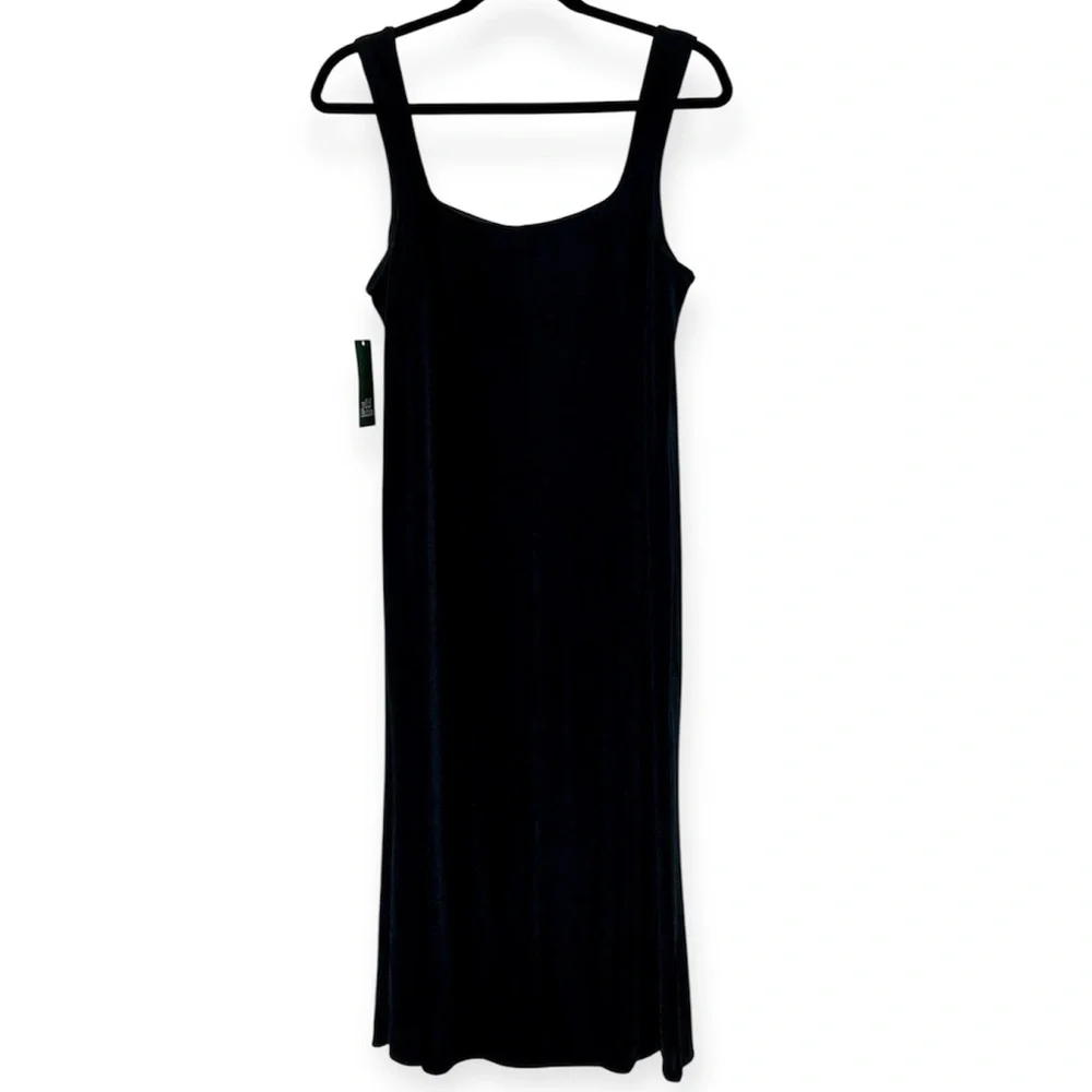 N/A chic black